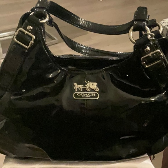 EUC Coach Maggie Patent Leather Bag - Picture 5 of 16